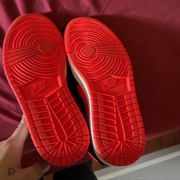 Air Jordan 1 Mid - Picture 5 of 7